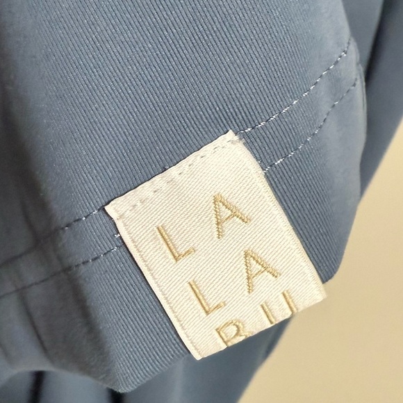 Stylish Men's Slate Blue Short Sleeve Tee - Picture 7 of 8